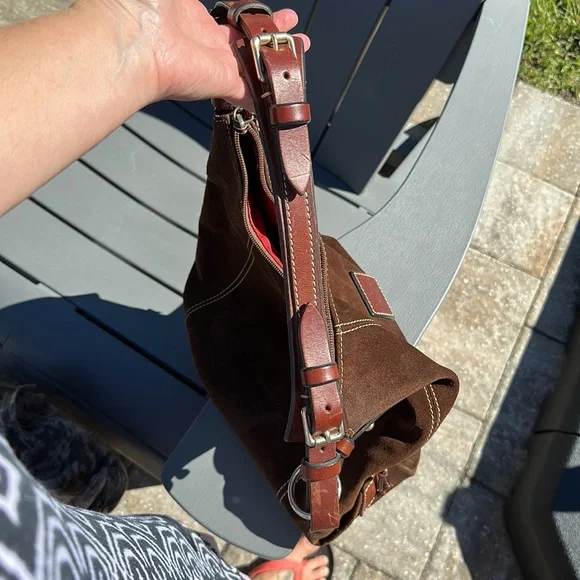 Dooney and Burke suede brown hand bag - Picture 4 of 5